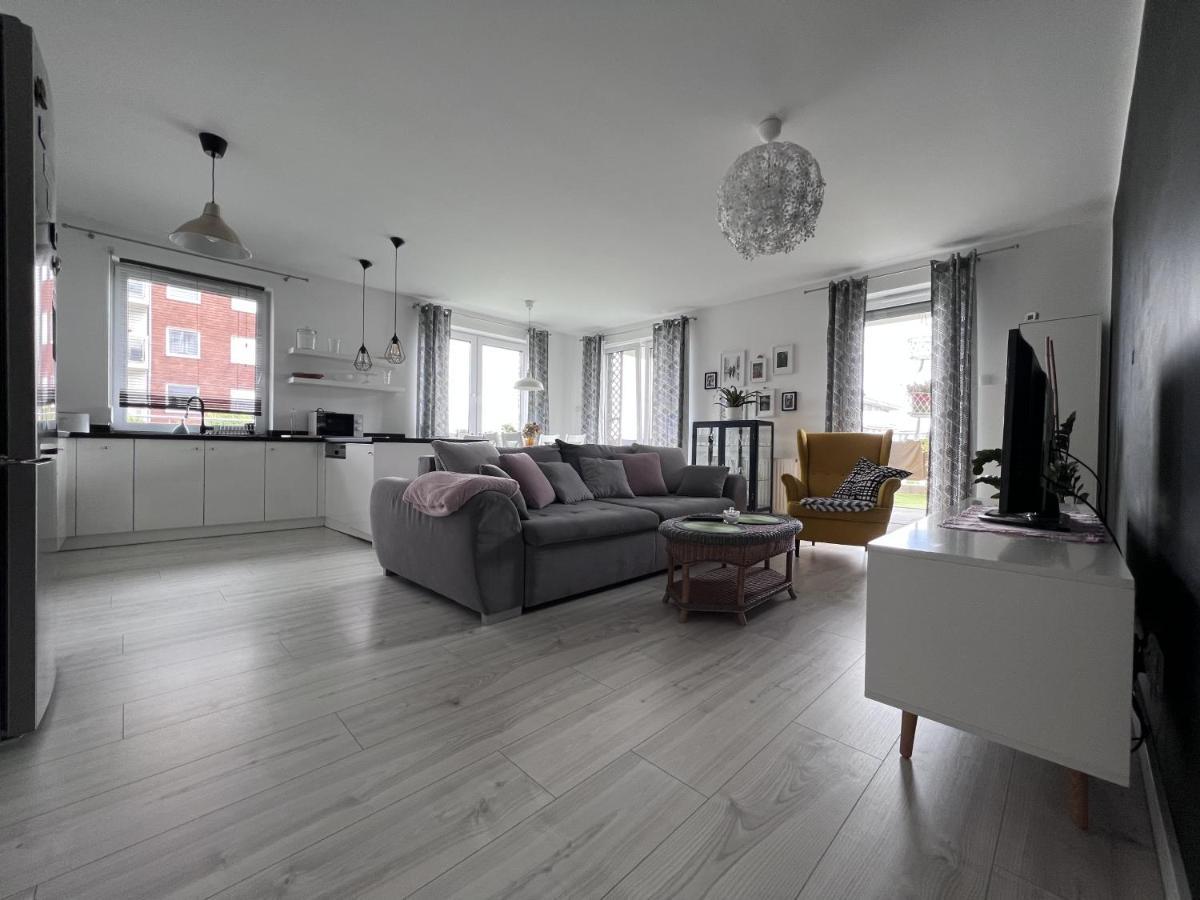 Apartament Z Tarasem Na Osiedlu Rakownica Jelenia Gora Ngoại thất bức ảnh