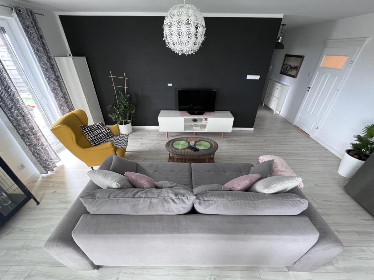 Apartament Z Tarasem Na Osiedlu Rakownica Jelenia Gora Ngoại thất bức ảnh