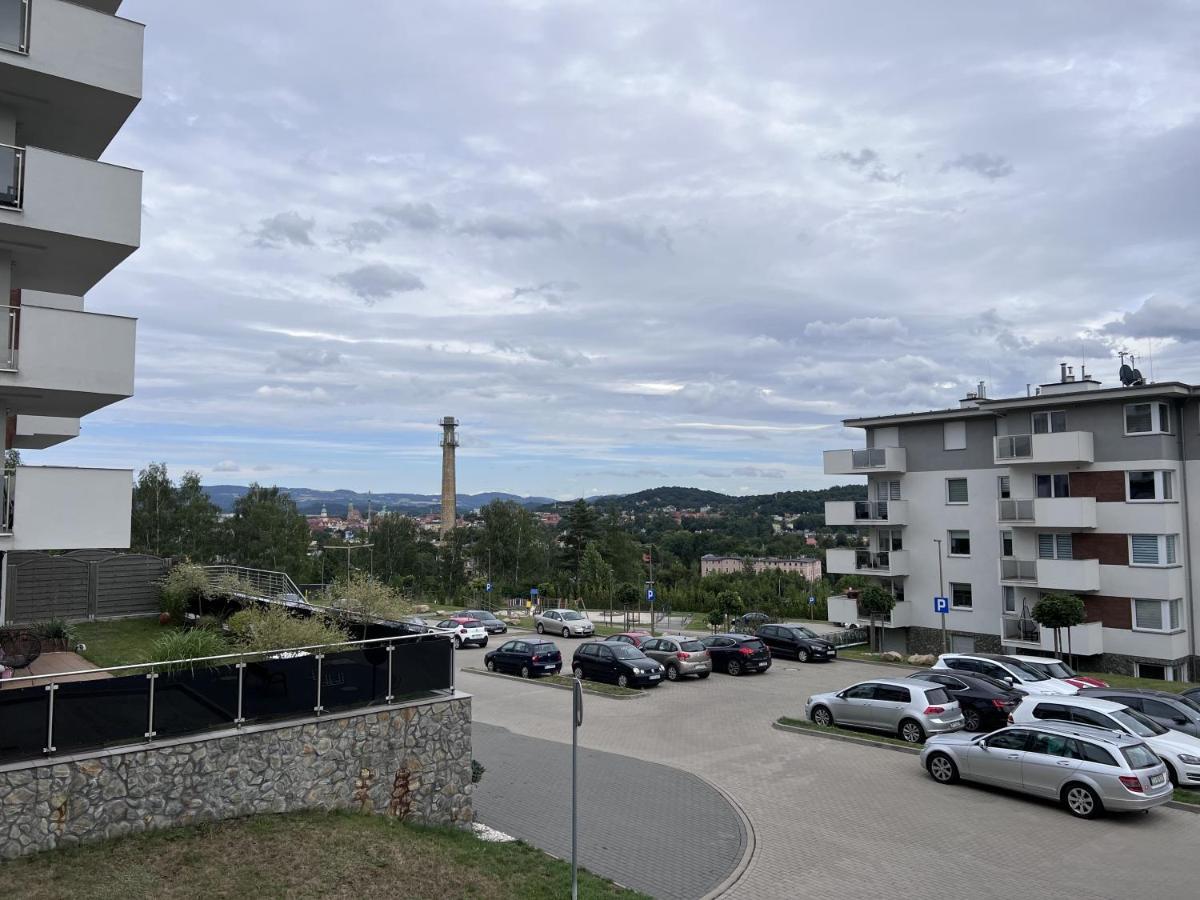 Apartament Z Tarasem Na Osiedlu Rakownica Jelenia Gora Ngoại thất bức ảnh