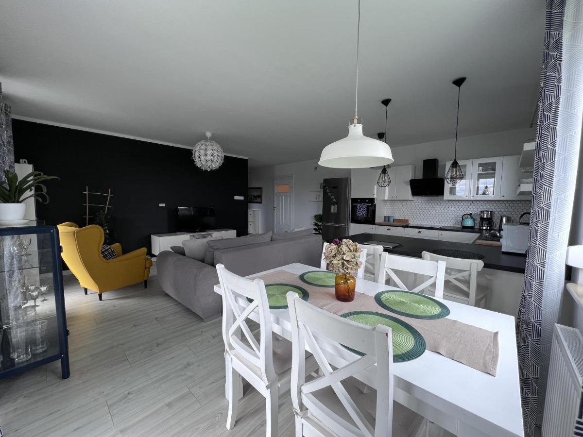 Apartament Z Tarasem Na Osiedlu Rakownica Jelenia Gora Ngoại thất bức ảnh