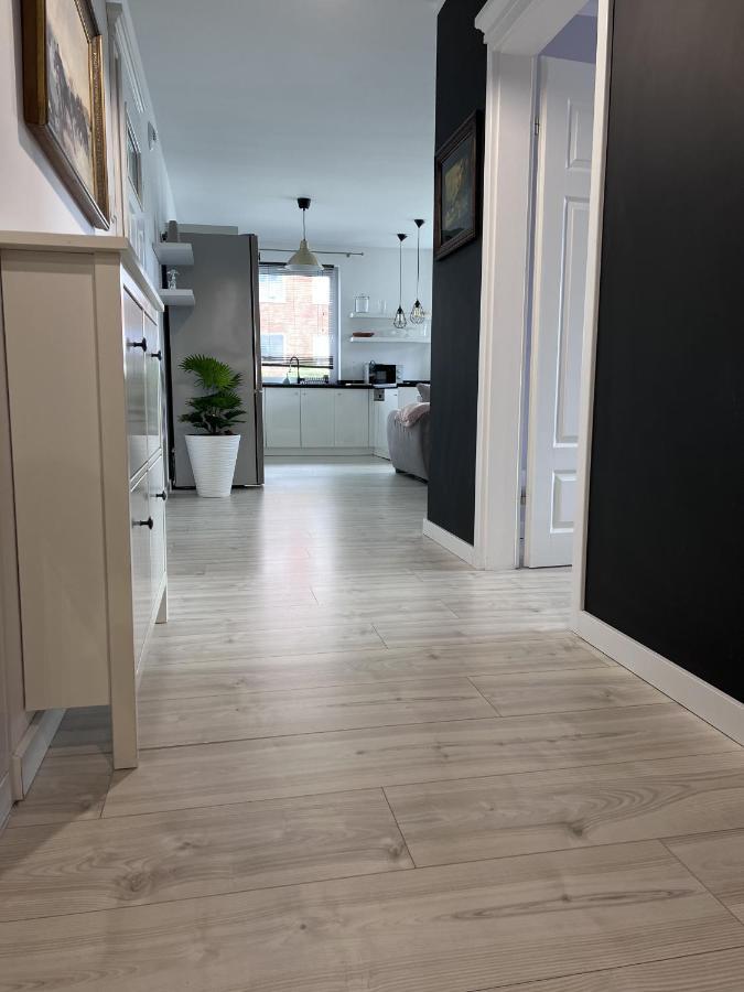 Apartament Z Tarasem Na Osiedlu Rakownica Jelenia Gora Ngoại thất bức ảnh