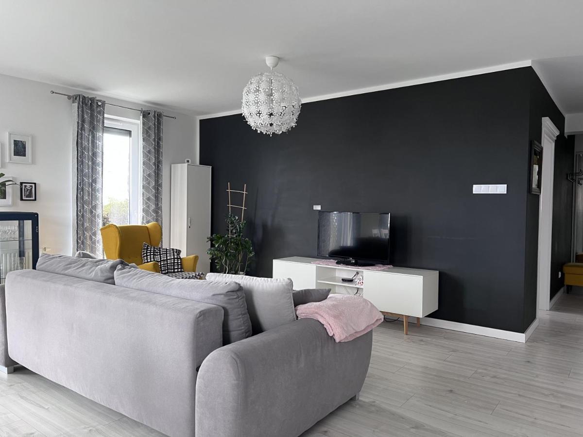 Apartament Z Tarasem Na Osiedlu Rakownica Jelenia Gora Ngoại thất bức ảnh