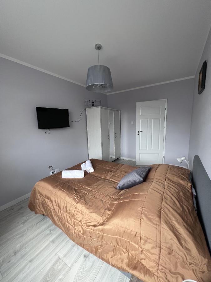 Apartament Z Tarasem Na Osiedlu Rakownica Jelenia Gora Ngoại thất bức ảnh