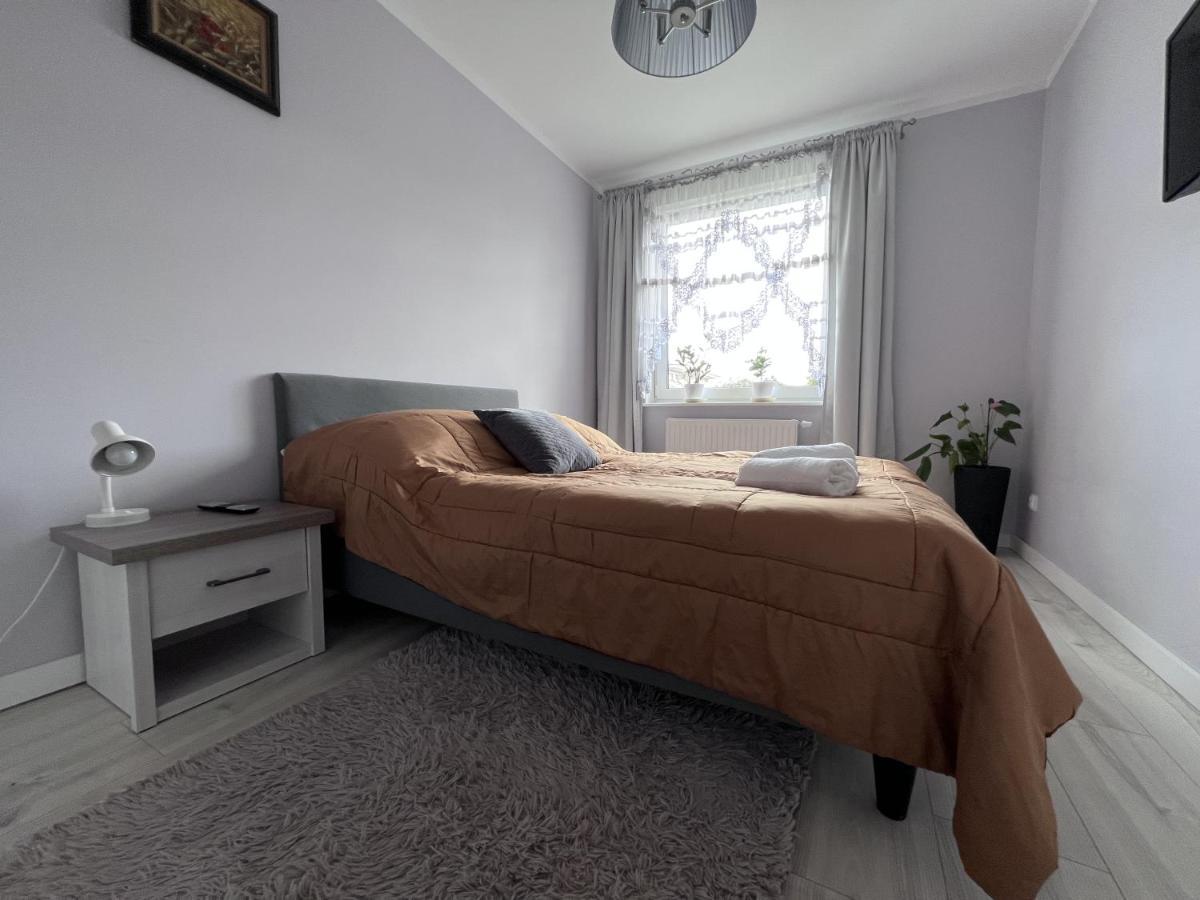 Apartament Z Tarasem Na Osiedlu Rakownica Jelenia Gora Ngoại thất bức ảnh